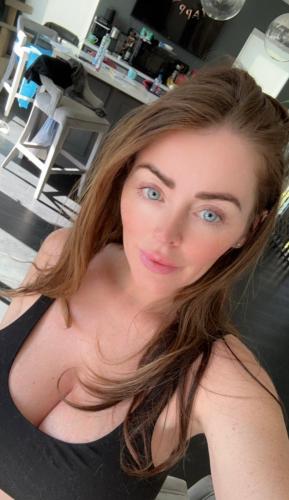 Örebro? - Escort Köping